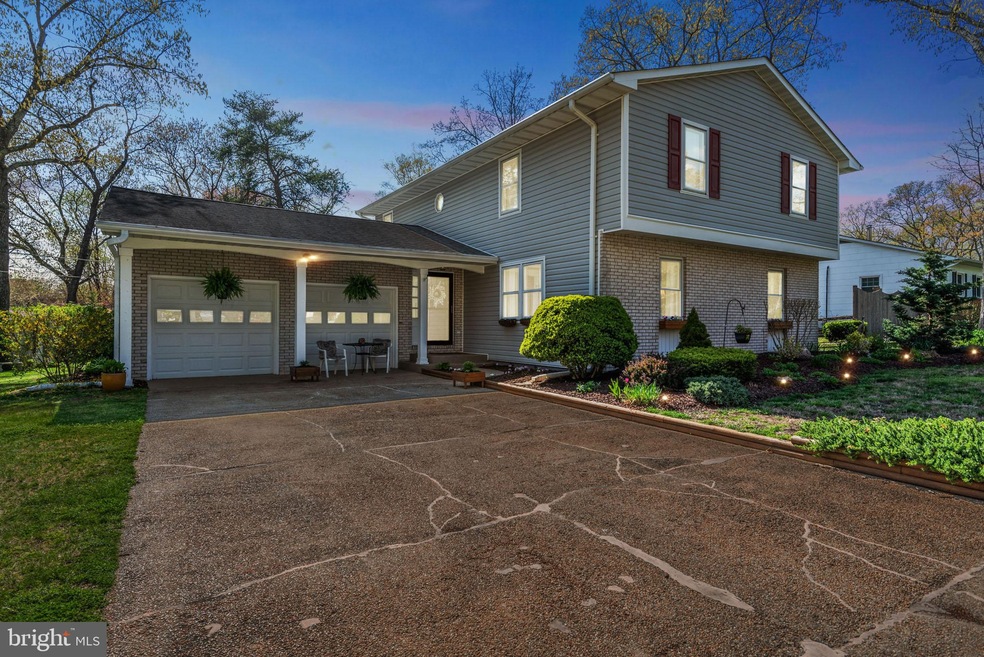 196 Sillery Bay Rd, Pasadena, MD 21122 - photo 1