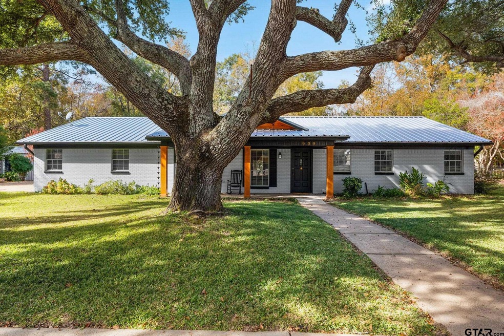 909 Trenton Dr, Tyler, TX 75703 - photo 1