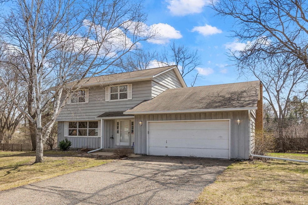 15483 Boulder Creek Dr, Minnetonka, MN 55345 - photo 1