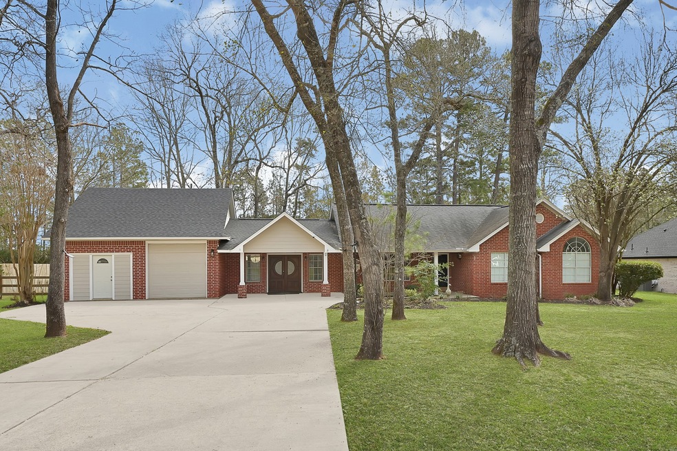 28418 Champion Oaks Dr, Magnolia, TX 77354 - photo 1