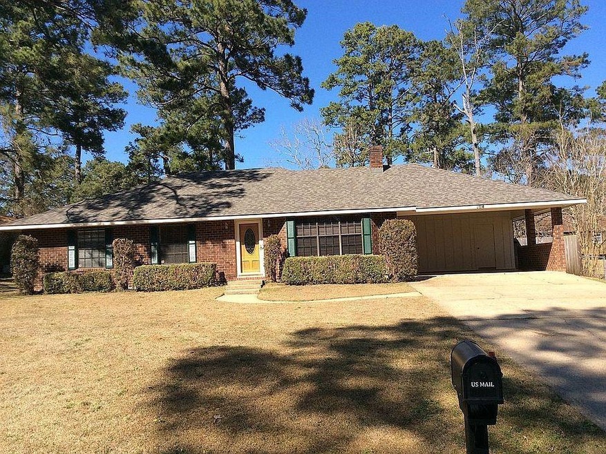 104 Spring Creek Dr, Pineville, LA 71360 - photo 1