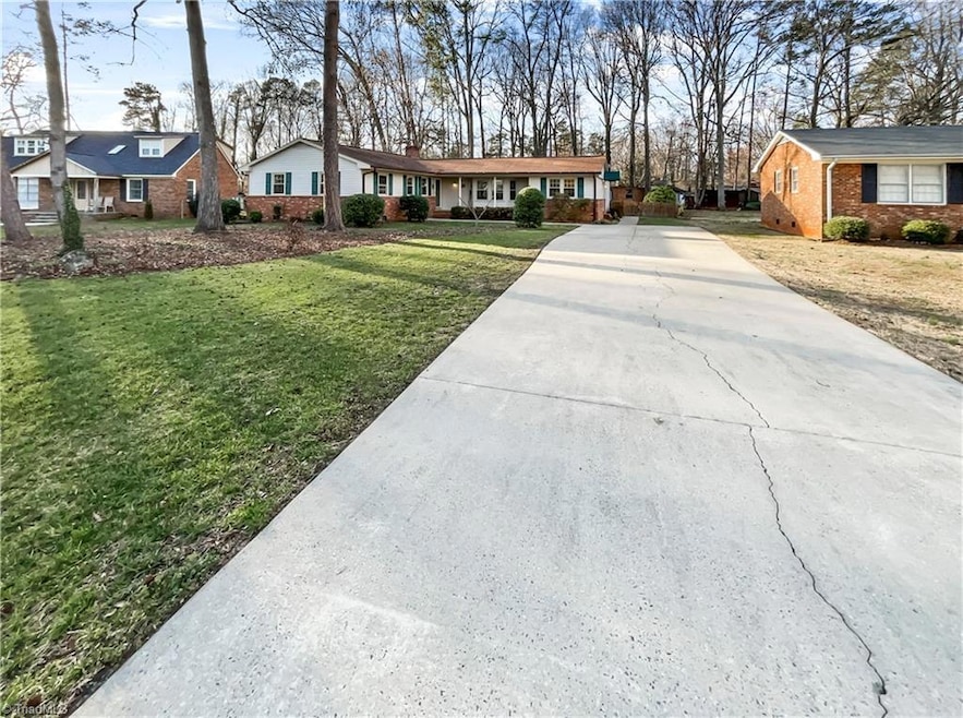 Sold $300,000 • Co-Listing Agent