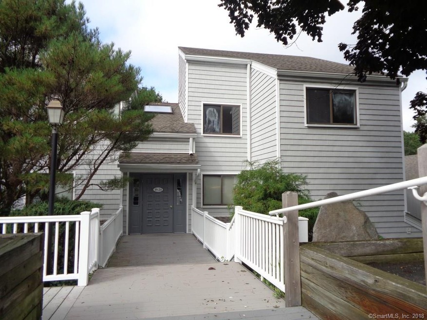 24 Rowayton Woods Dr unit 22, Norwalk, CT 06854 - photo 1