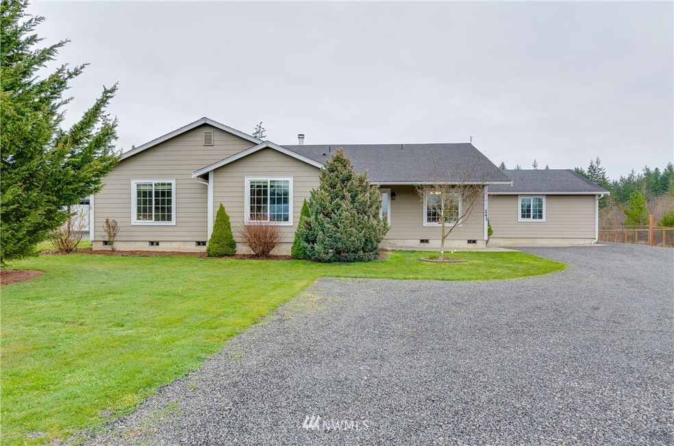 243 Bremgartner Rd, Winlock, WA 98596 - photo 1