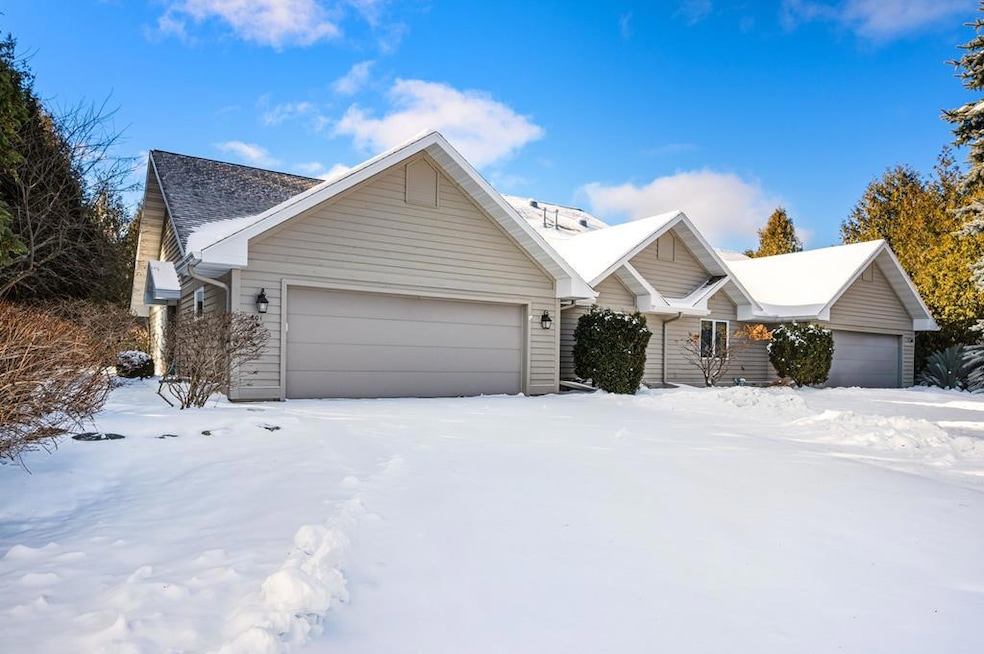 9291 Half Mile Bridge Ln unit 601, Fish Creek, WI 54212 - photo 1