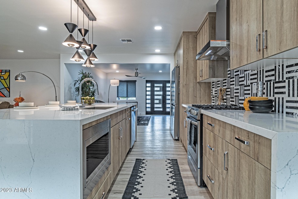 1539 W Puget Ave, Phoenix, AZ 85021 - photo 1