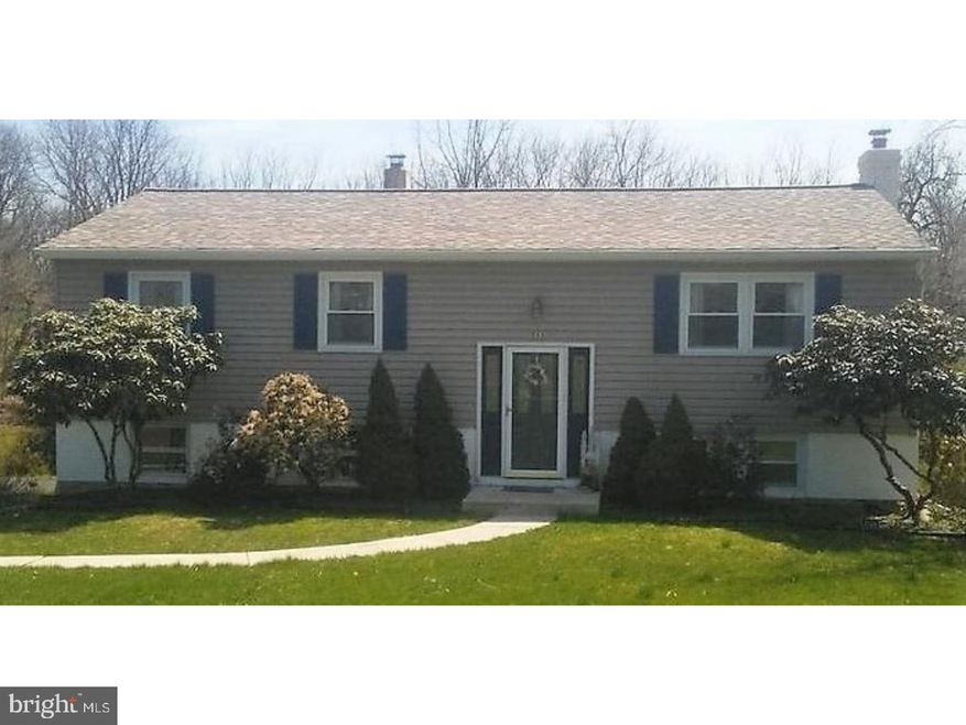 555 Fretz Rd, Souderton, PA 18964 - photo 1