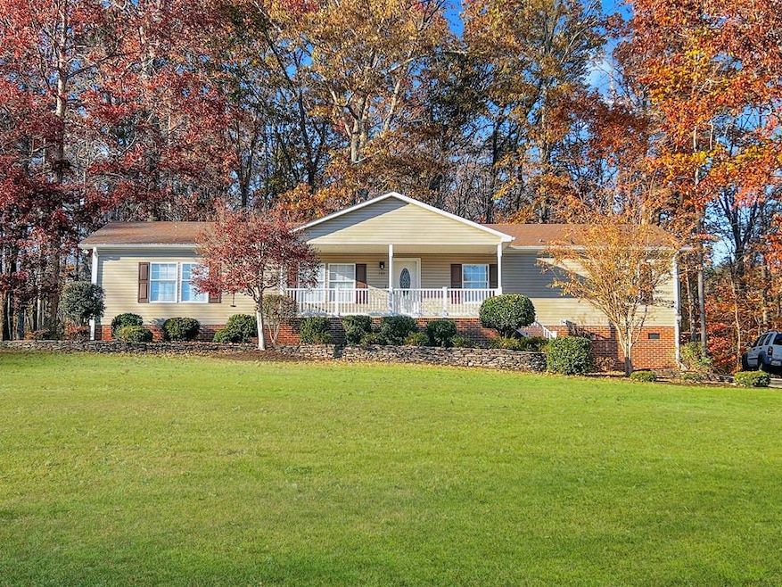 185 Stoneridge Dr, Danville, VA 24540 - photo 1