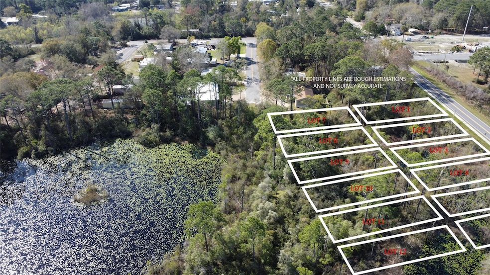 1303 NE 1st St, Carrabelle, FL 32322 - photo 1