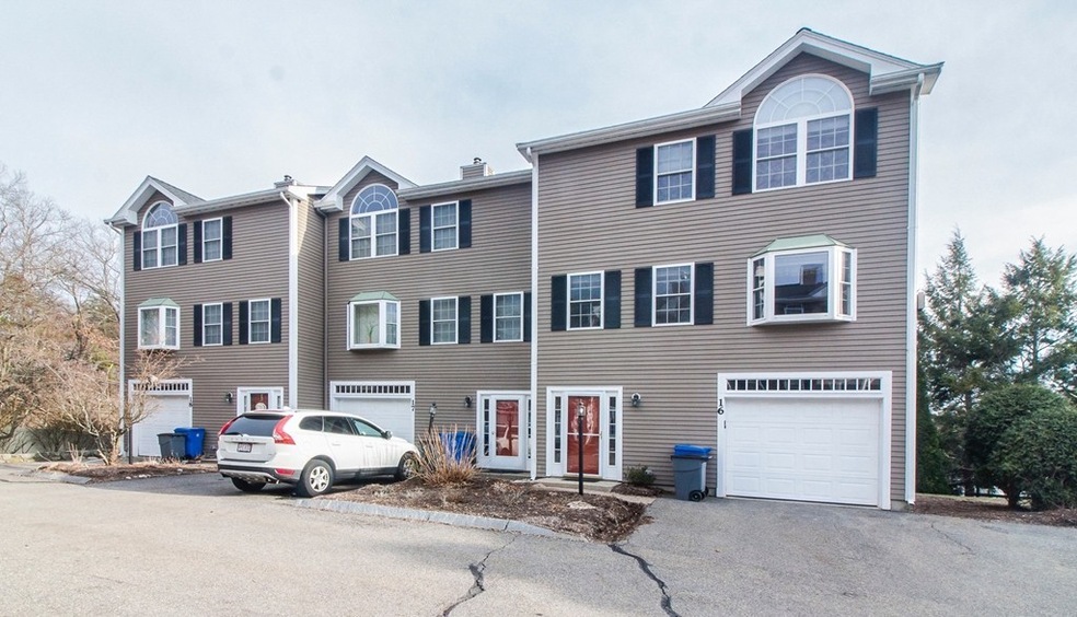600 Trapelo Rd unit 16, Waltham, MA 02452 - photo 1