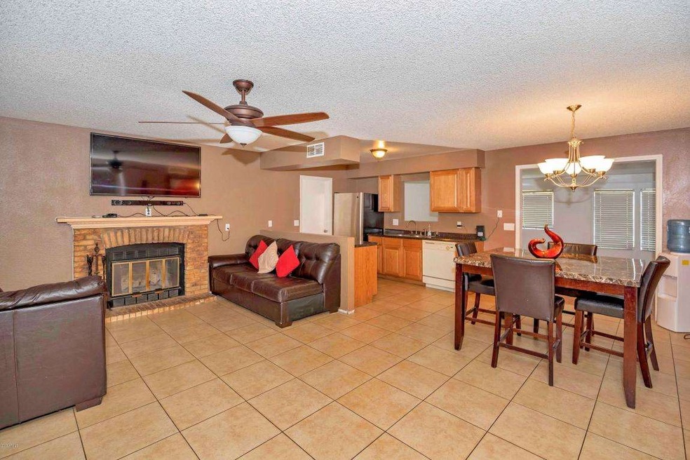 Family Room/Dining Room
