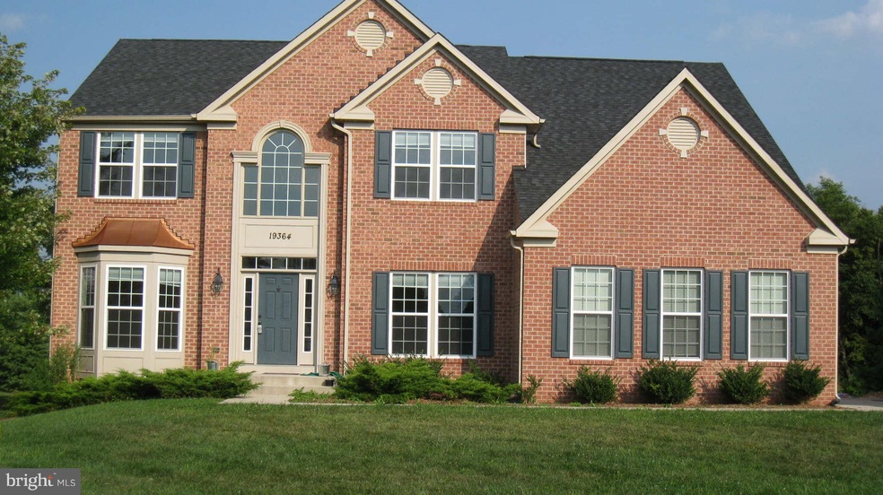19364 Paradise Manor Dr, Hagerstown, MD 21742 - photo 1