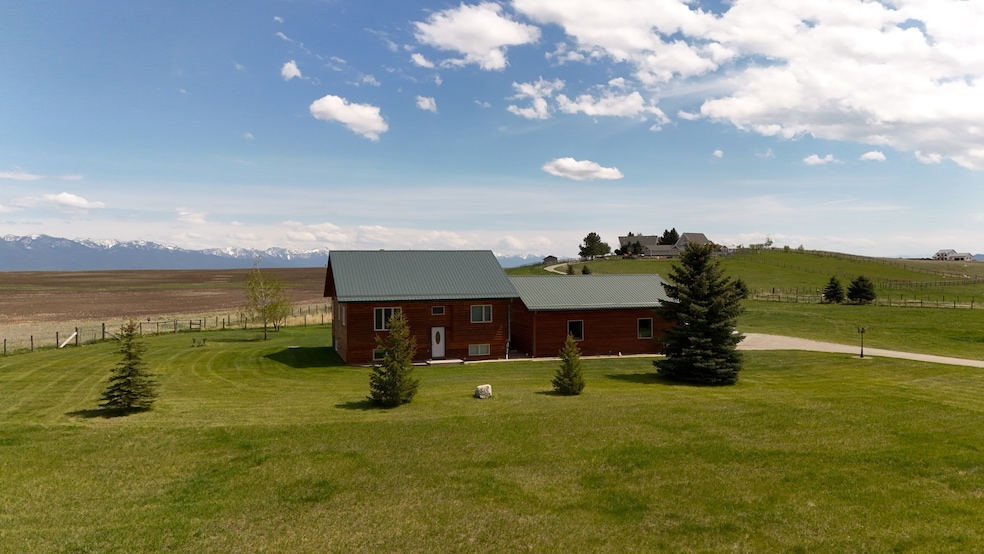 For Sale $825,000 • Co-Listing Agent