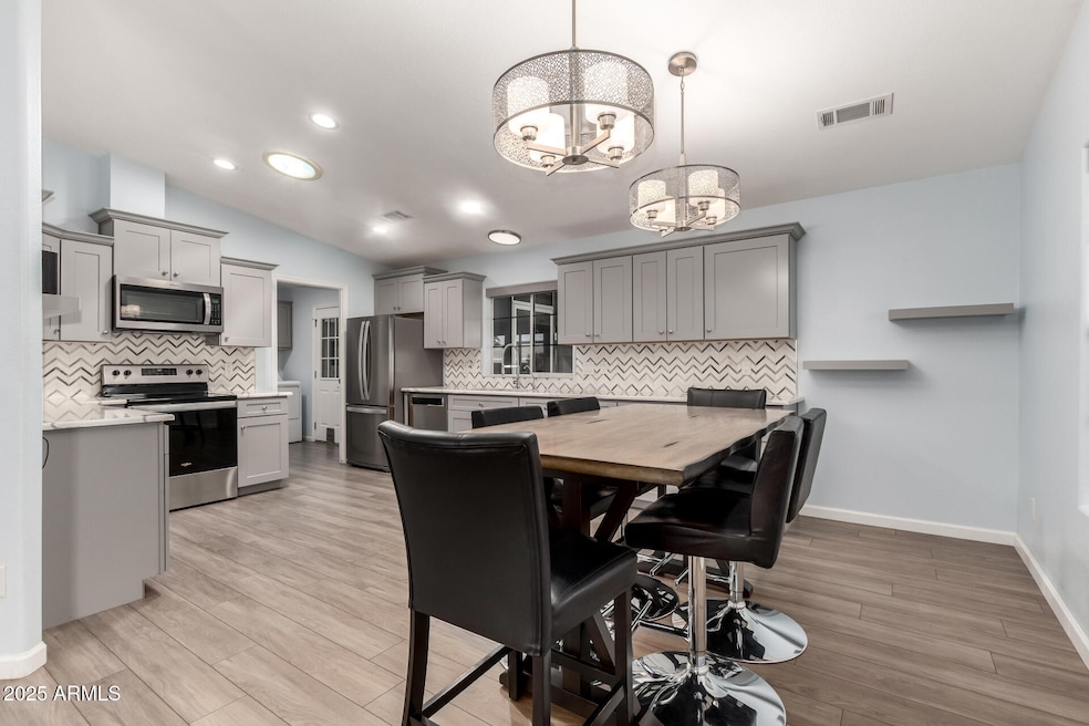 2400 E Baseline Ave unit 181, Apache Junction, AZ 85119 - photo 1