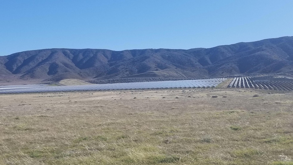 102 Stw Vic Ave E12, Metler Valley, CA 93536 - photo 1