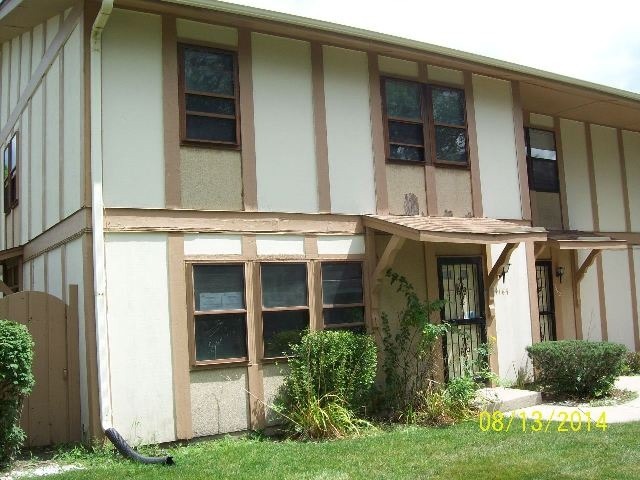 4164 191st Place unit 11, Country Club Hills, IL 60478 - photo 1