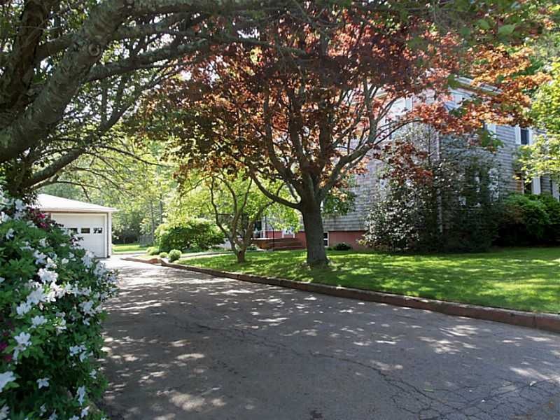 127 Mitchells Ln, Middletown, RI 02842 - photo 1