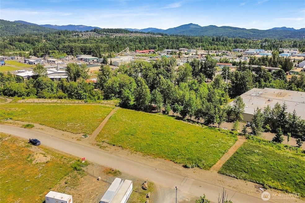 For Sale $725,000 • Co-Listing Agent