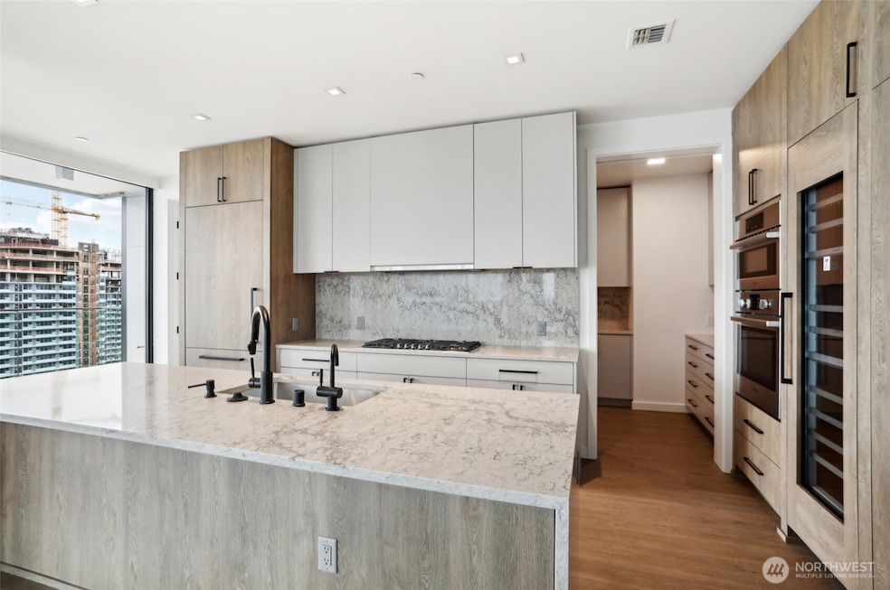 2010 Terry Ave unit 4501, Seattle, WA 98121 - photo 1