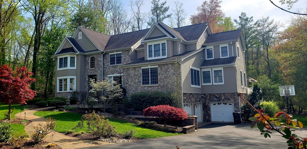 58 Beacon Hill Rd, Morganville, NJ 07751 - photo 1