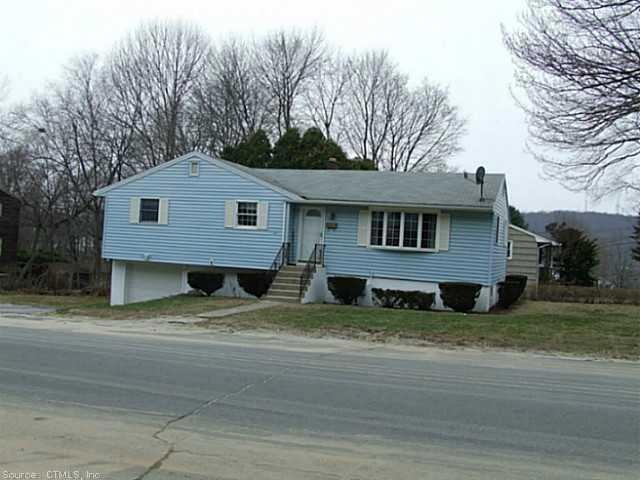 120 Newport Dr, Waterbury, CT 06705 - photo 1