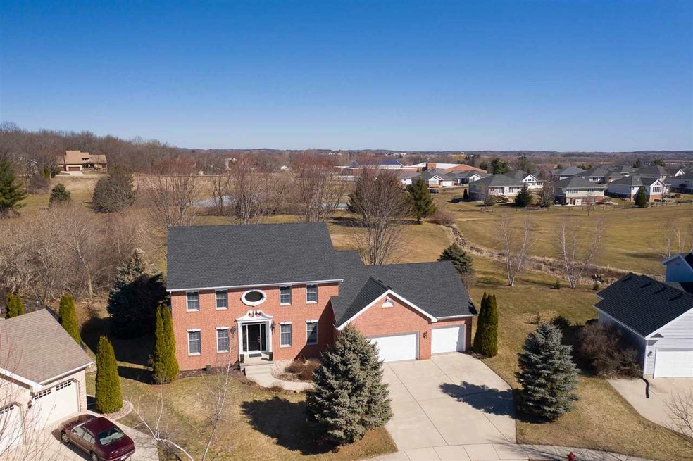 881 Katie Ln, Oregon, WI 53575 - photo 1