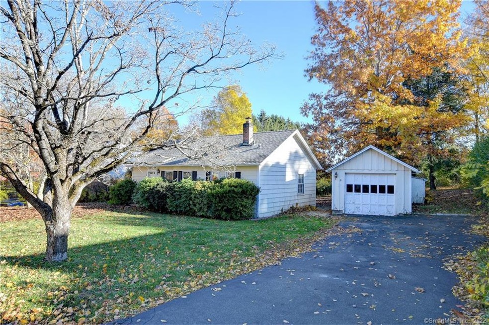 15 Ramapoo Hill Rd, Ridgefield, CT 06877 - photo 1