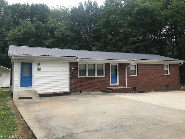 1415 Oakland Ave, Asheboro, NC 27203 - photo 1