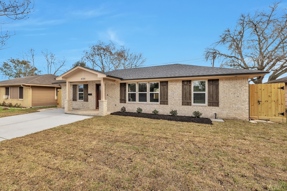 8709 Tarbell Rd, Houston, TX 77034 - photo 1