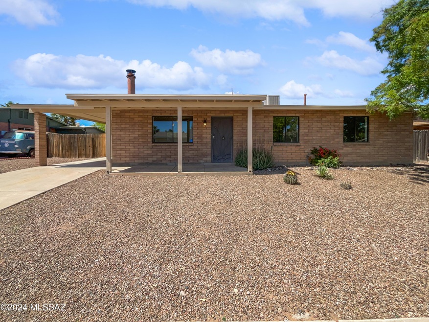 8541 E Desert Aire St, Tucson, AZ 85730 - photo 1