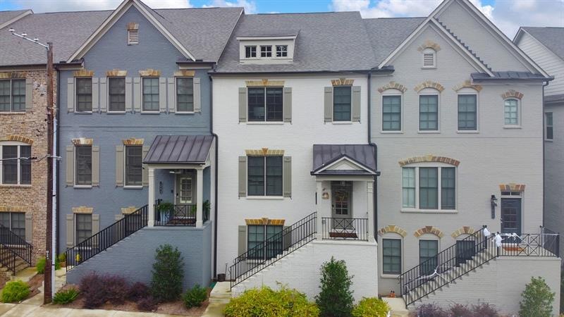 Now is your chance to live in the heart of Brookha