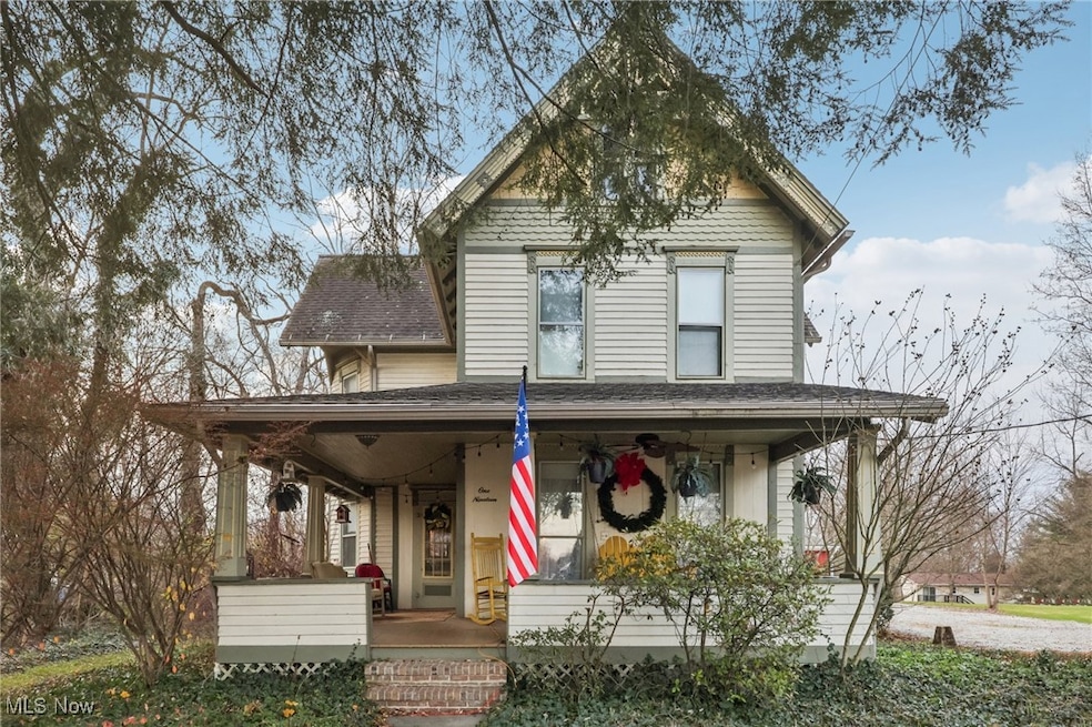 119 Center St, Seville, OH 44273 - photo 1