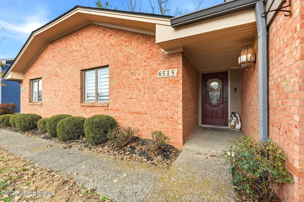 6515 Marina Dr, Prospect, KY 40059 - photo 1