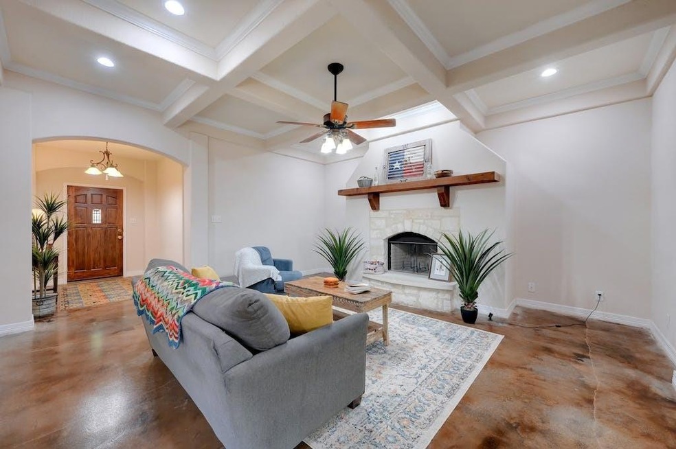 209 Green Oaks Loop, Fredericksburg, TX 78624 - photo 1