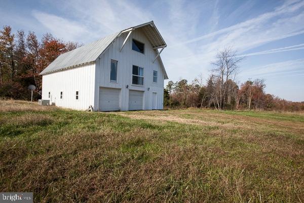 8875 Sandy Beach Ln, King George, VA 22485 - photo 1