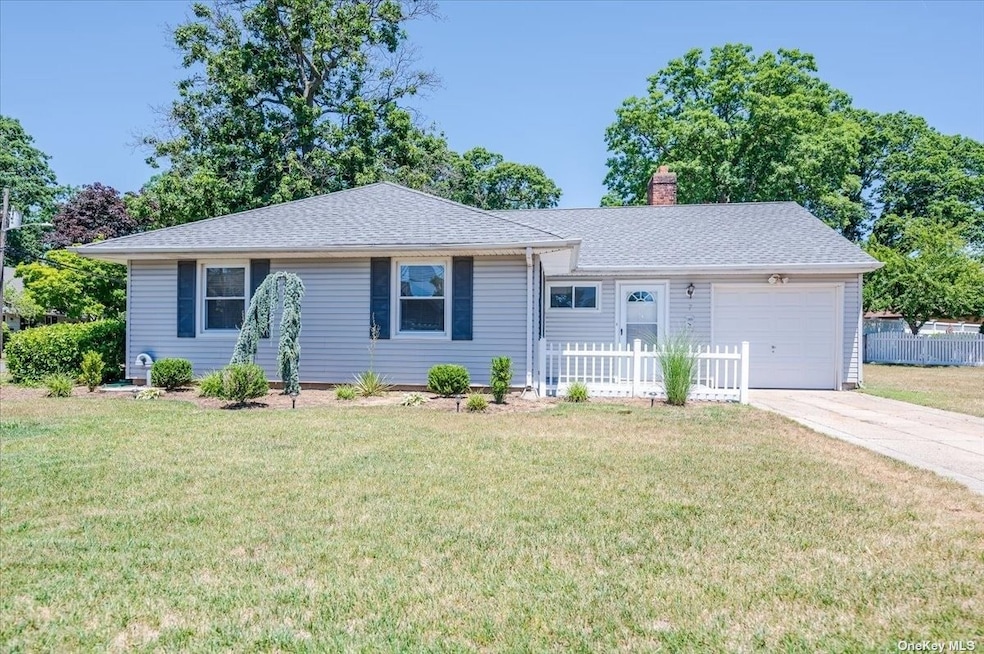 7 Marshall St, Oceanside, NY 11572 - photo 1