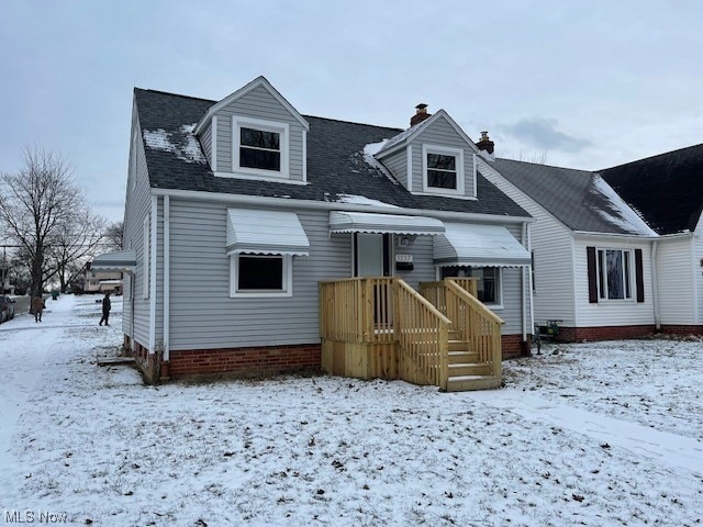 5537 Thomas St, Maple Heights, OH 44137 - photo 1