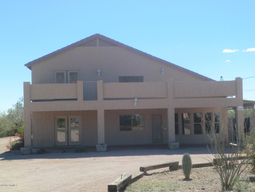 5 BEDROOMS 3.5 BATHS