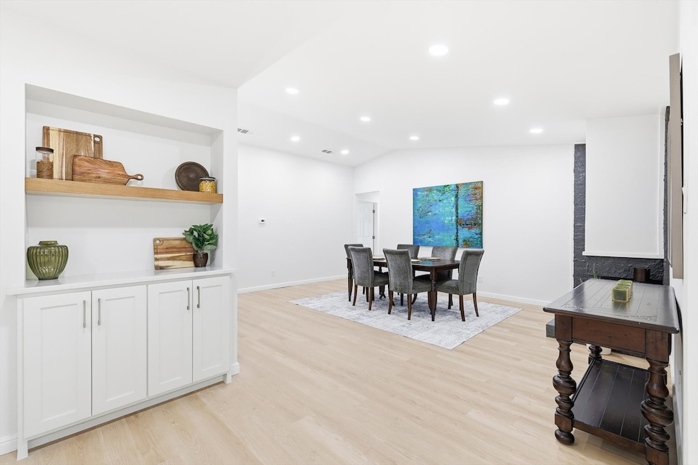 For Sale $345,000 • Co-Listing Agent