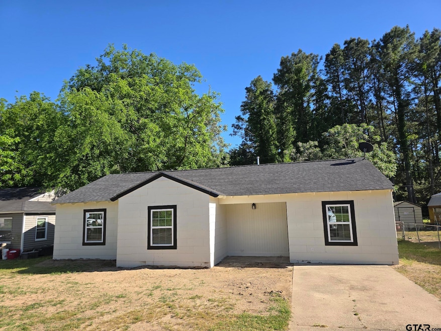 For Rent $1,100/month