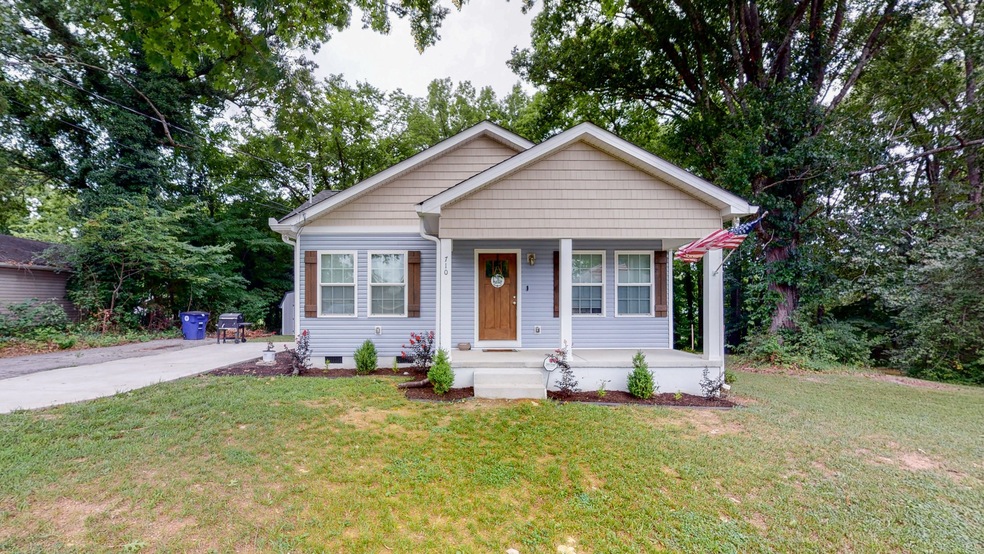 710 Belmont Ave, Shelbyville, TN 37160 - photo 1
