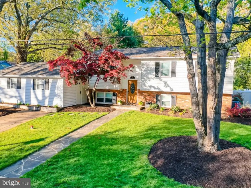 225 Sillery Bay Rd, Pasadena, MD 21122 - photo 1