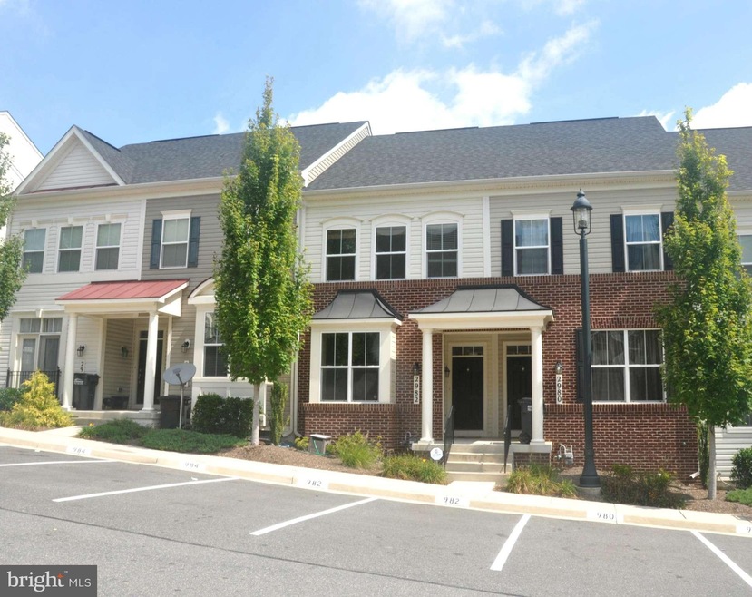 2982 Chinkapin Oak Ln unit 159, Woodbridge, VA 22191 - photo 1