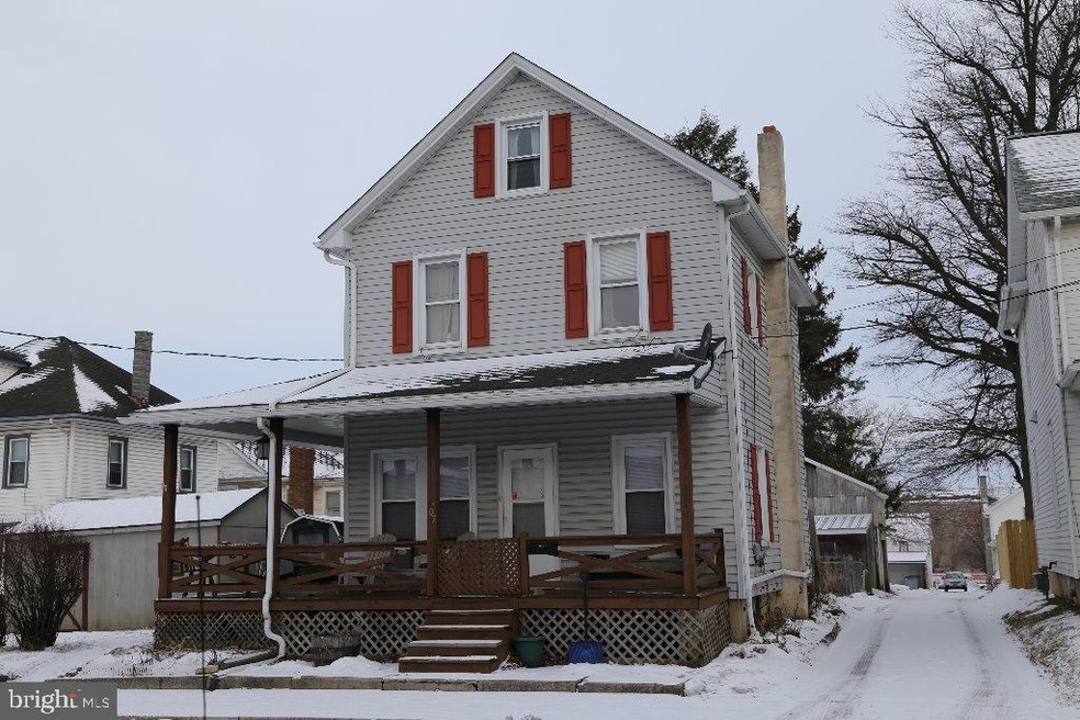 307 E Jackson St, New Holland, PA 17557 - photo 1