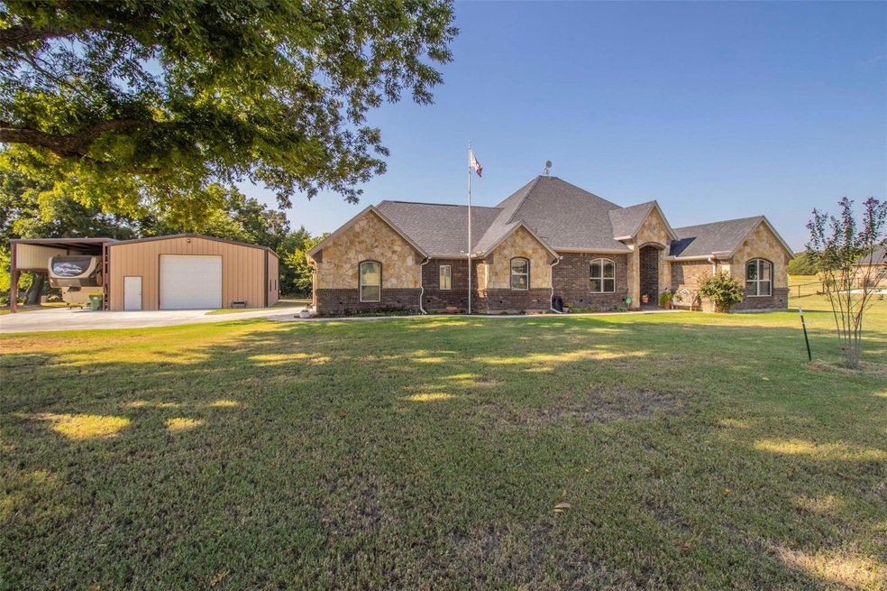 116 Lucy Kirk Ln, Springtown, TX 76082 - photo 1