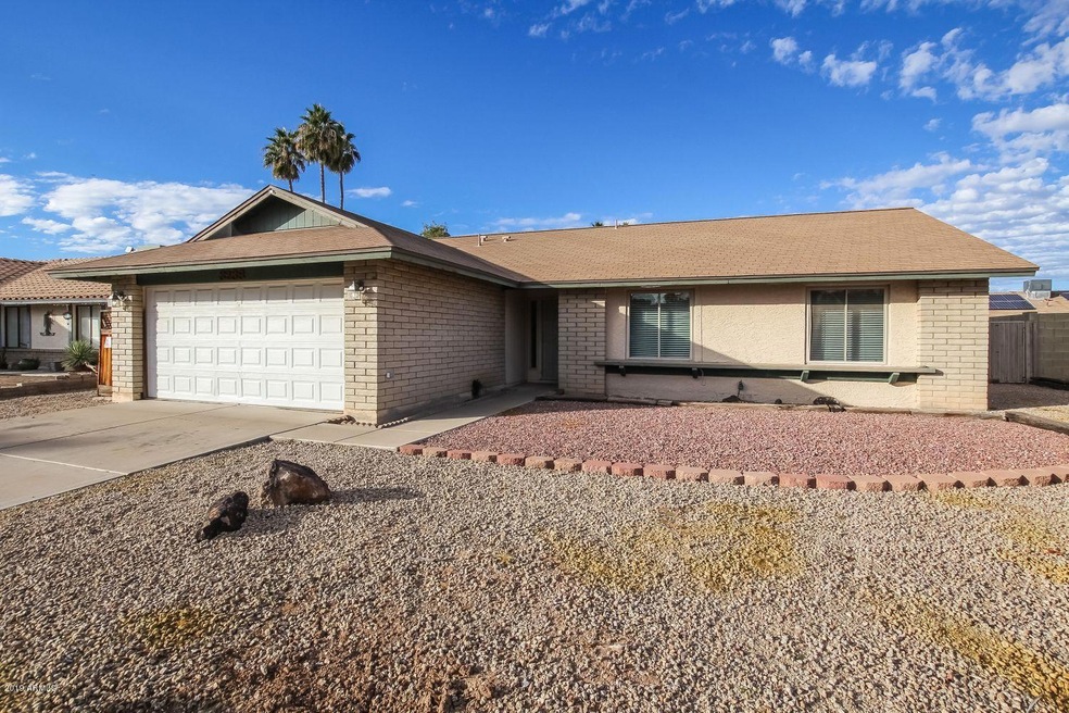 3238 W Angela Dr, Phoenix, AZ 85053 - photo 1