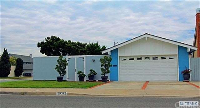 Corner lot allows room for RV access.