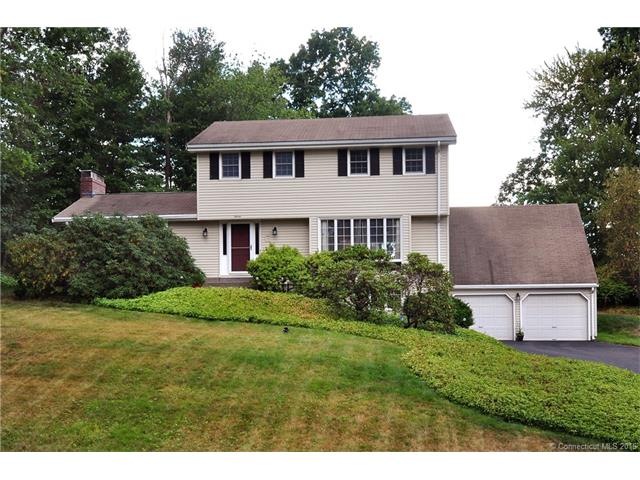 Welcome Home to 7 Arnold Drive, Bloomfield!   A Go