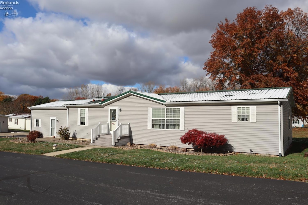 2 Scarlett Queen Dr, Norwalk, OH 44857 - photo 1