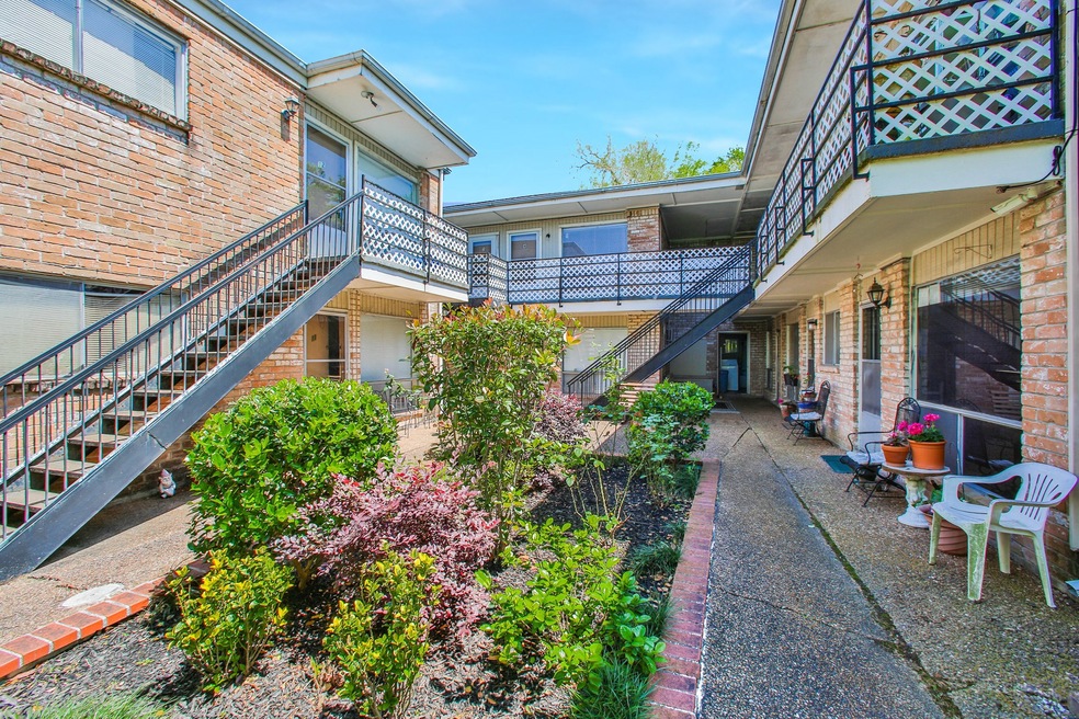 7606 Joplin St, Houston, TX 77087 - photo 1